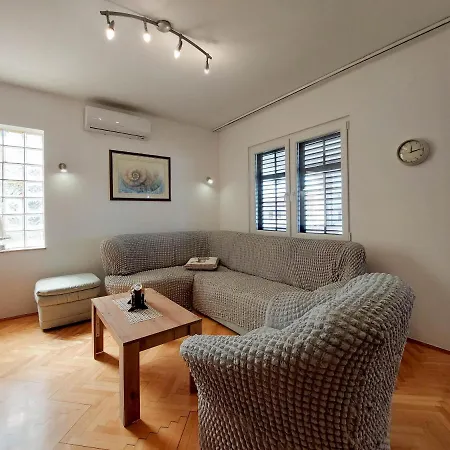 Neda Apartman *